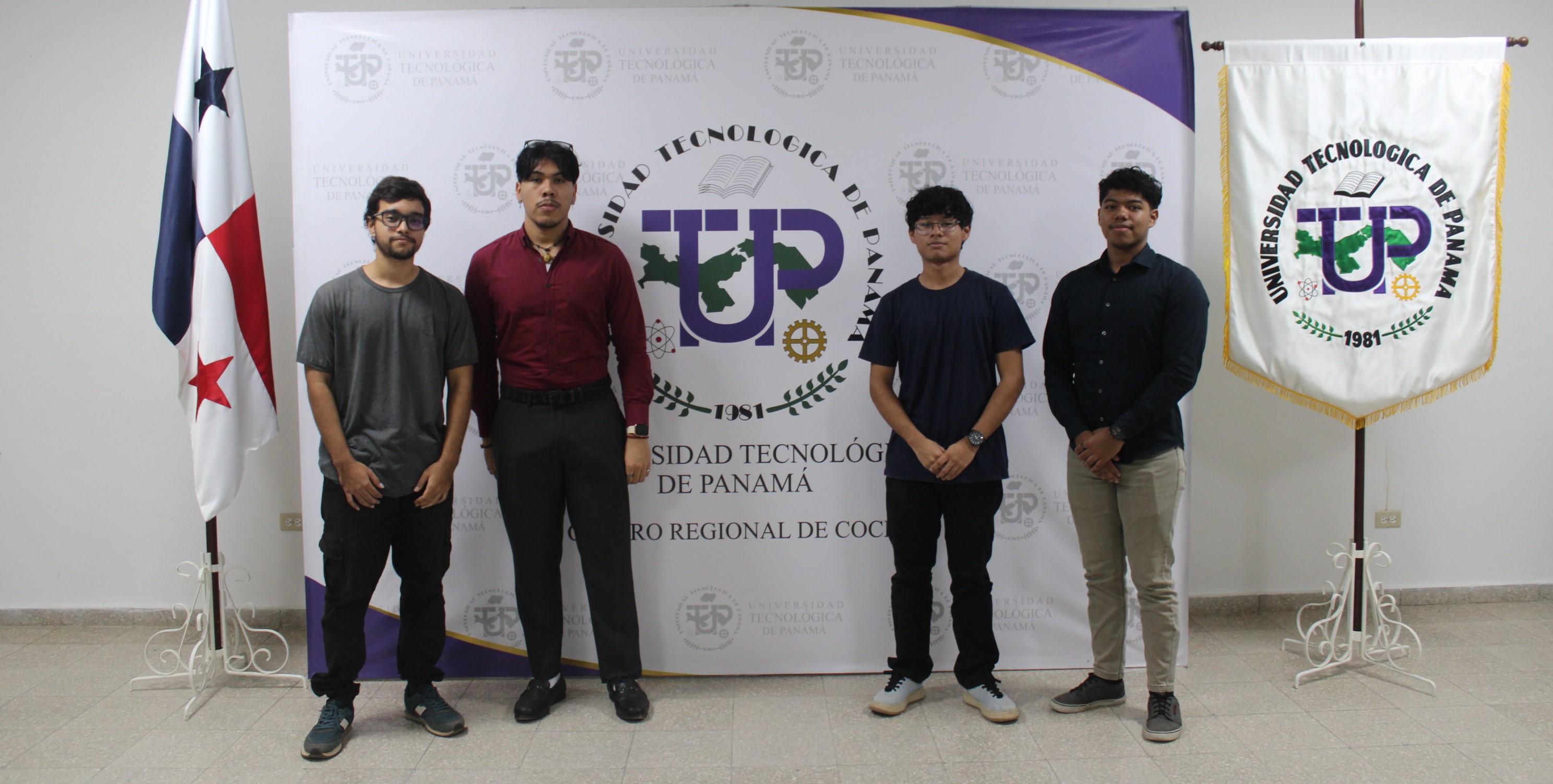 Foto del Grupo Base de Datos